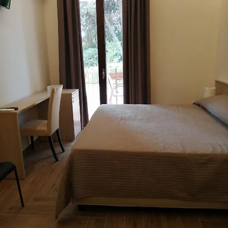 فندق مبيت وإفطار Niscima