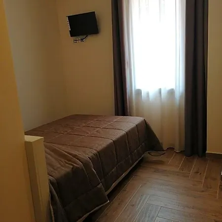 Niscima Bed & Breakfast 4*